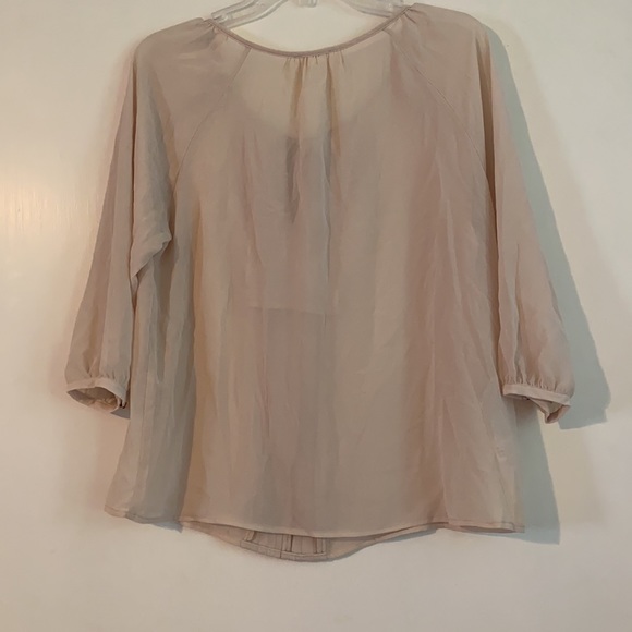 Tan blouse - Picture 3 of 3